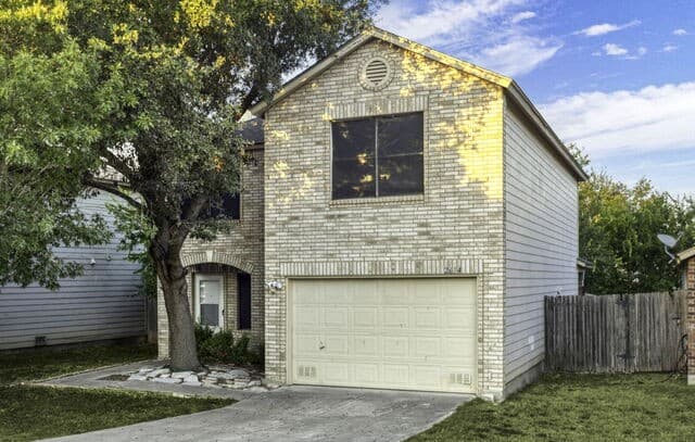 rental at 2614  Sunview Lk in San Antonio, TX — photo 2