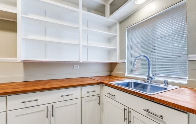 rental at 229  Natalen Ave Unit 1 in San Antonio, TX — photo 4