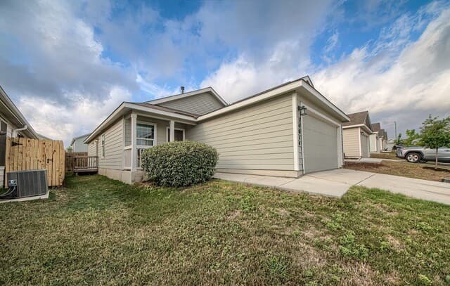 rental at 14014  Homestead in San Antonio, TX — photo 1