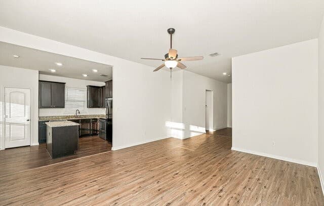 rental at 7928  Bluewater Cv in San Antonio, TX — photo 4