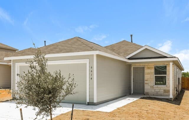 rental at 6614  Morgan Cp in San Antonio, TX — photo 3