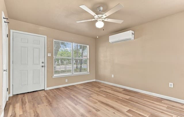 rental at 103  Westridge Dr in San Antonio, TX — photo 5
