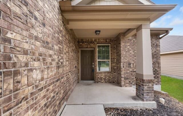 rental at 6524  Candlecrest Ct in San Antonio, TX — photo 3