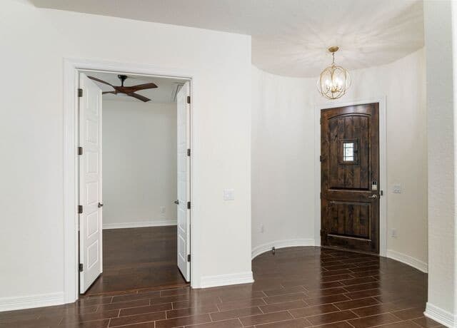 rental at 7222  Bluff Run in San Antonio, TX — photo 3
