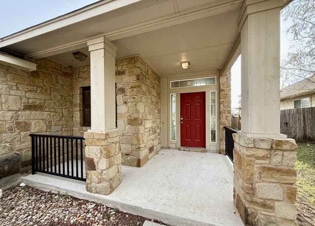 rental at 558  Briggs Dr in New Braunfels, TX — photo 3
