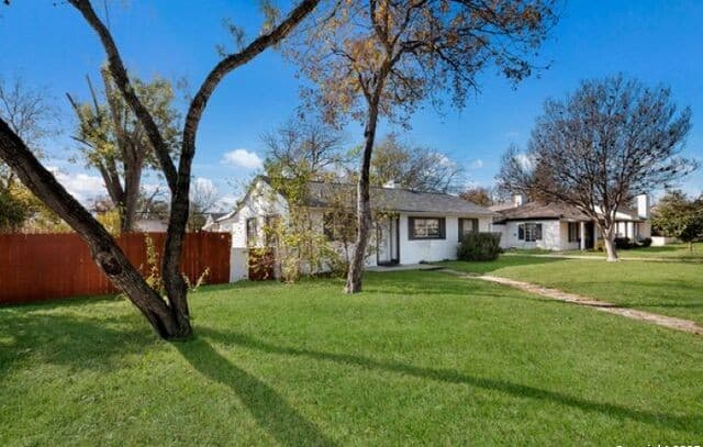rental at 302  Shadwell Dr in San Antonio, TX — photo 3
