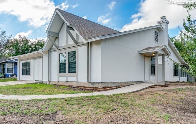 rental at 5702  Coldsprings Dr in San Antonio, TX — photo 1