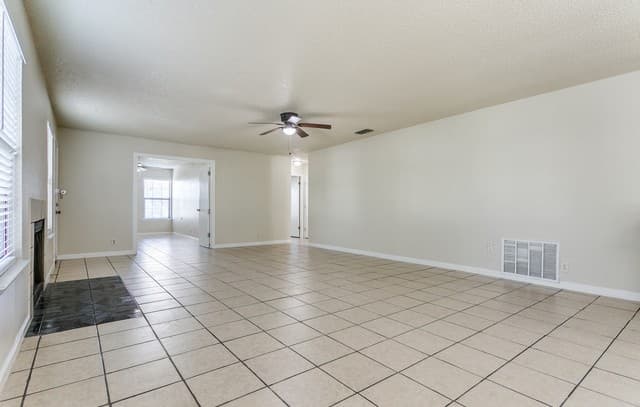 rental at 5702  Coldsprings Dr in San Antonio, TX — photo 5