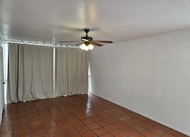rental at 1305 E Mulberry Ave Unit 11 in San Antonio, TX — photo 3
