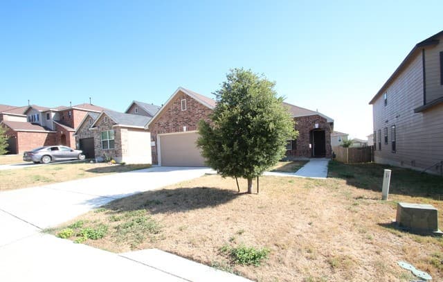 rental at 14622  Achilles Dr in San Antonio, TX — photo 2