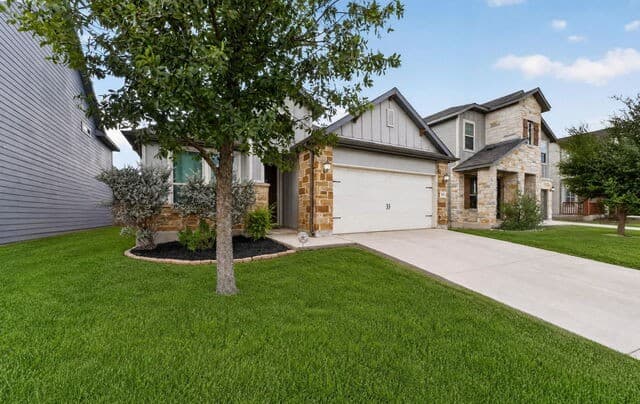 rental at 4913  Drovers Path in St Hedwig, TX — photo 3