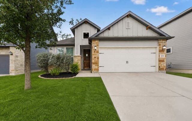 rental at 4913  Drovers Path in St Hedwig, TX — photo 5
