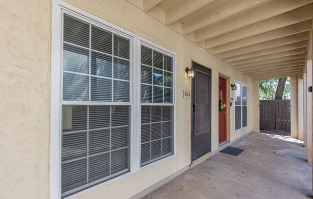 rental at 8702  Village Dr Unit 804 in San Antonio, TX — photo 3