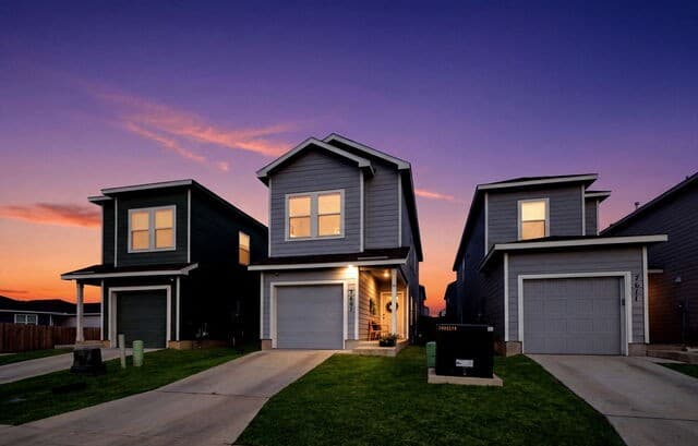 rental at 7607  Parish Place in San Antonio, TX — photo 2