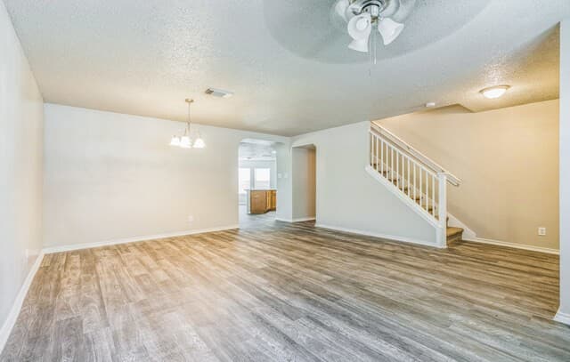 rental at 7427  Legend Point in San Antonio, TX — photo 2