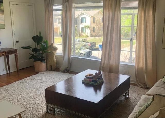 rental at 420  Bryn Mawr Dr in San Antonio, TX — photo 5