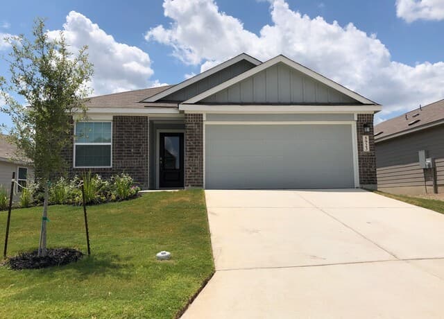 rental at 5923  Sunshine Smt in Converse, TX — photo 1
