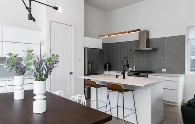 rental at 619  Leigh St in San Antonio, TX — photo 4