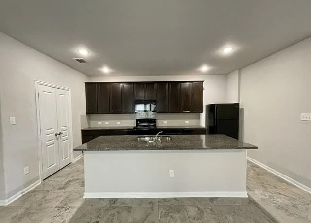 rental at 2618  Bordelon Nest in San Antonio, TX — photo 3