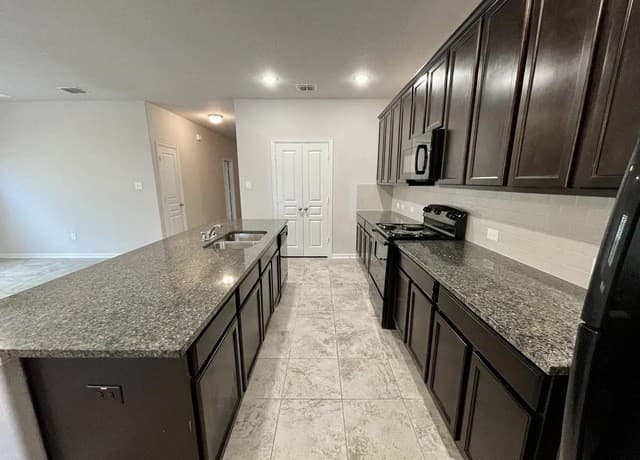 rental at 2618  Bordelon Nest in San Antonio, TX — photo 4