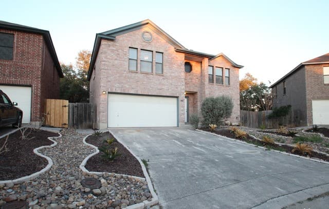 rental at 12011  Gable Oaks in San Antonio, TX — photo 3