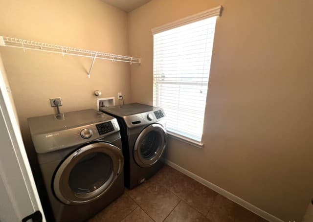 rental at 10707  Bayhill Den in San Antonio, TX — photo 3