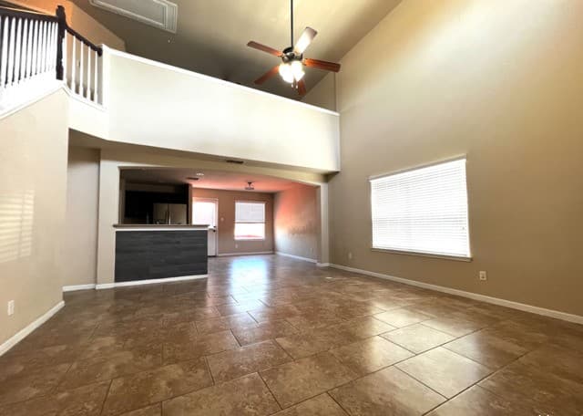 rental at 10707  Bayhill Den in San Antonio, TX — photo 5