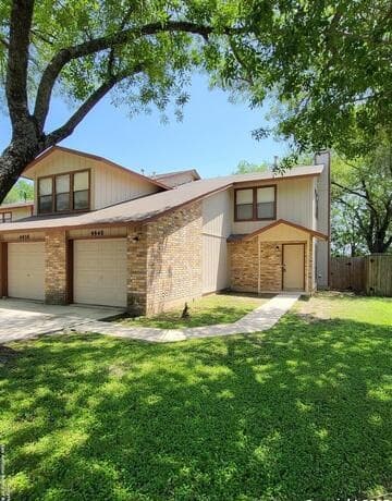 rental at 9940  Ardash Ln in San Antonio, TX — photo 1