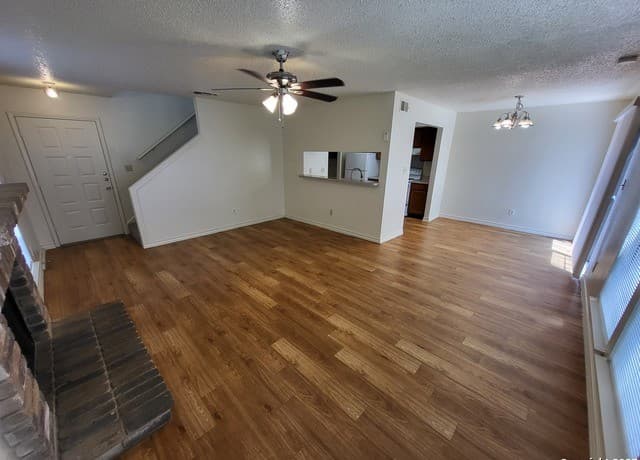rental at 9940  Ardash Ln in San Antonio, TX — photo 4