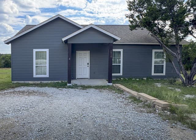 rental at 2410  Golf in Spring Branch, TX — photo 2