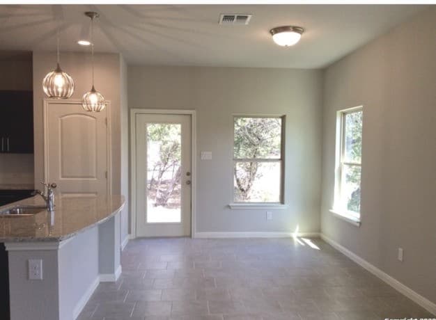 rental at 106  Lakeview Ct in Spring Branch, TX — photo 3