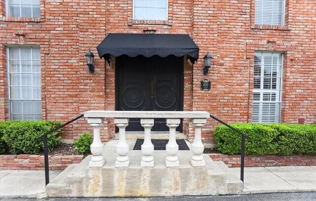rental at 8033 N New Braunfels Ave Unit # 400 E in San Antonio, TX — photo 1