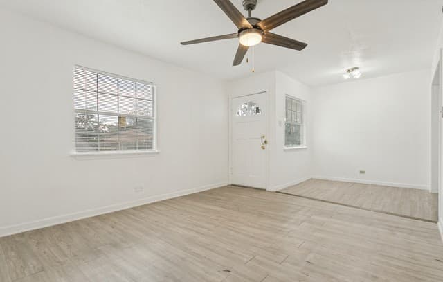 rental at 2445  Wyoming St in San Antonio, TX — photo 2