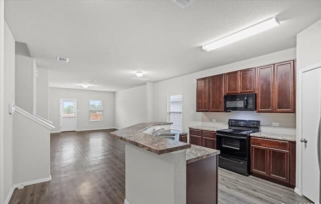 rental at 2438  Key Hole View in Converse, TX — photo 2