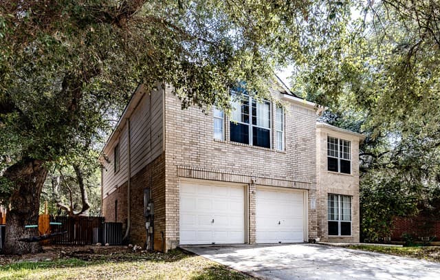 rental at 2536  Crested Hts in Schertz, TX — photo 2
