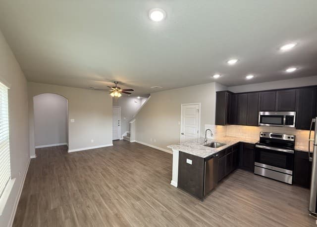 rental at 467  Emma Dr in New Braunfels, TX — photo 2