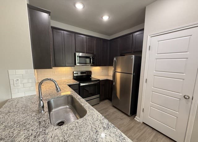 rental at 467  Emma Dr in New Braunfels, TX — photo 4