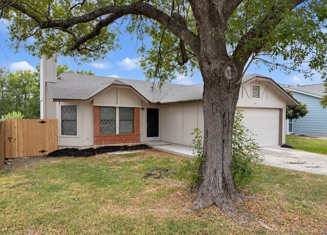 rental at 6111  Feather Nest Ln in San Antonio, TX — photo 3