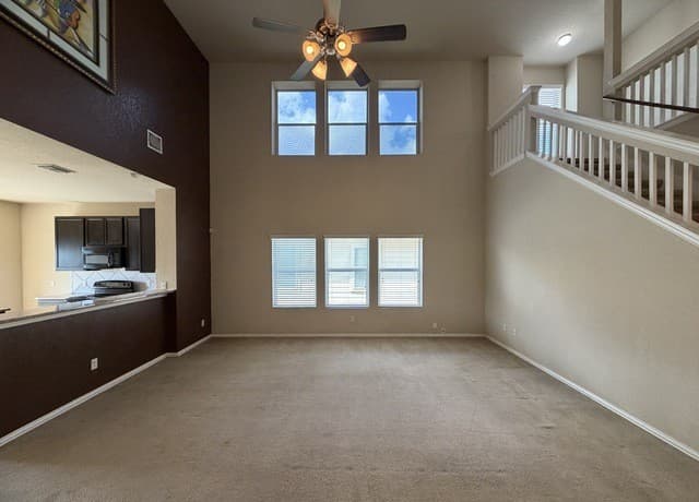 rental at 11402  Garden Fls in San Antonio, TX — photo 4