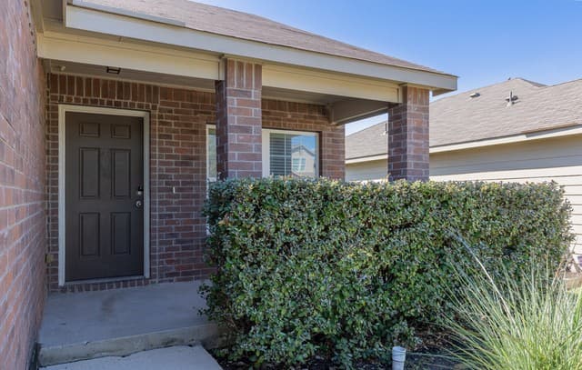 rental at 6522  Port Elizabeth in Converse, TX — photo 2