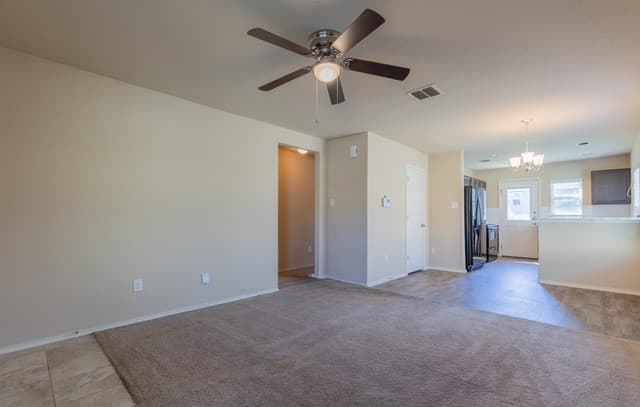 rental at 6522  Port Elizabeth in Converse, TX — photo 4