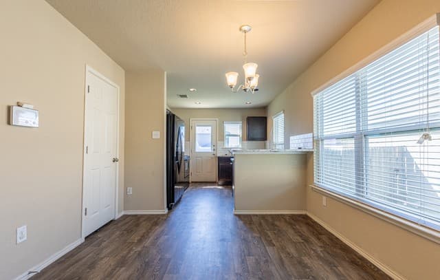 rental at 6522  Port Elizabeth in Converse, TX — photo 5