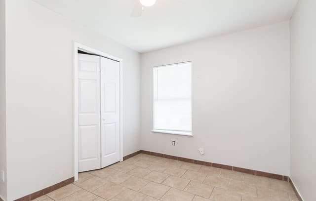 rental at 217  Elmo Ave in San Antonio, TX — photo 5
