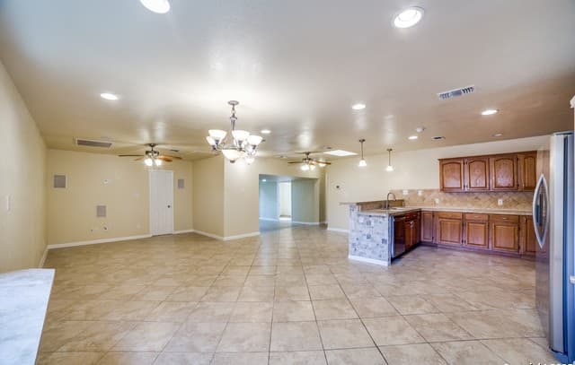 rental at 10490  White Bonnet St in San Antonio, TX — photo 2