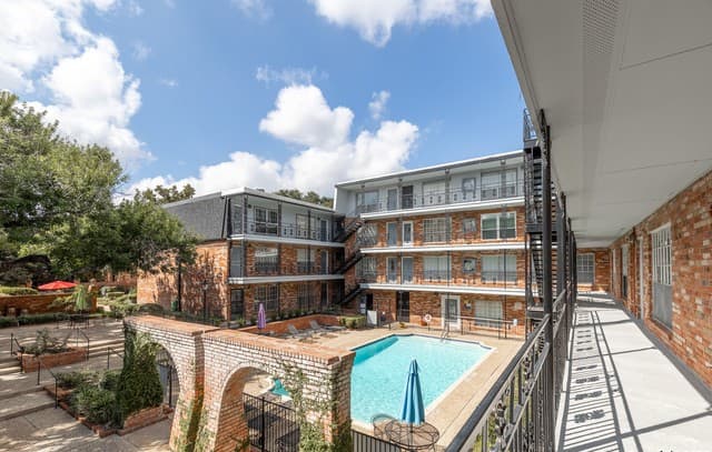 rental at 8401 N New Braunfels Ave Unit 111 in San Antonio, TX — photo 1