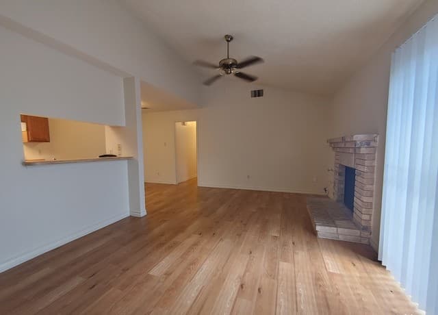 rental at 9912  Ardash Ln in San Antonio, TX — photo 1