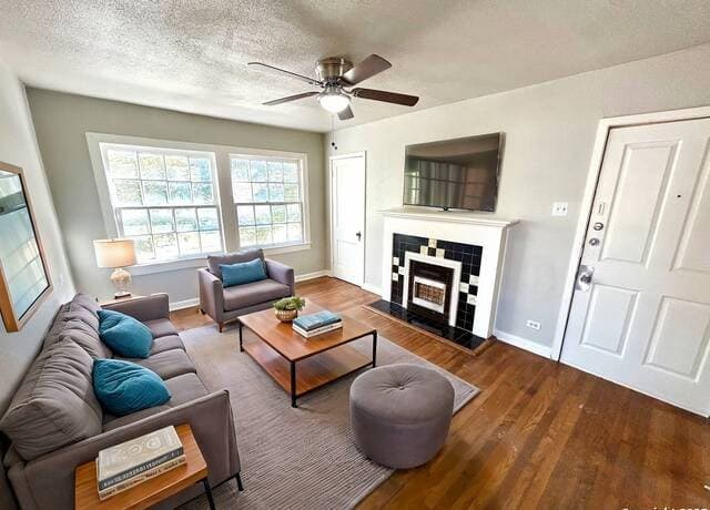 rental at 425  Maverick Street Unit 5 in San Antonio, TX — photo 3