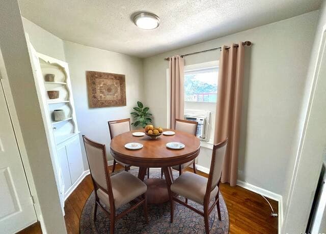 rental at 425  Maverick Street Unit 5 in San Antonio, TX — photo 5