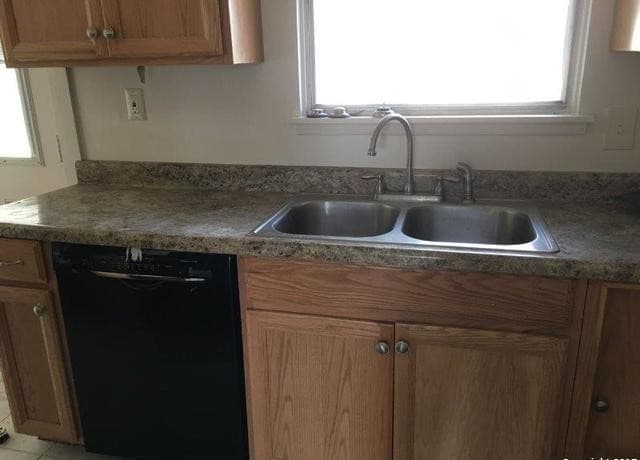 rental at 4535  Waikiki Dr in San Antonio, TX — photo 2