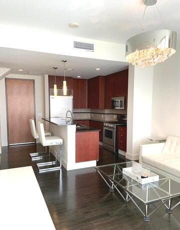 rental at 610  Market Unit 2604 in San Antonio, TX — photo 5